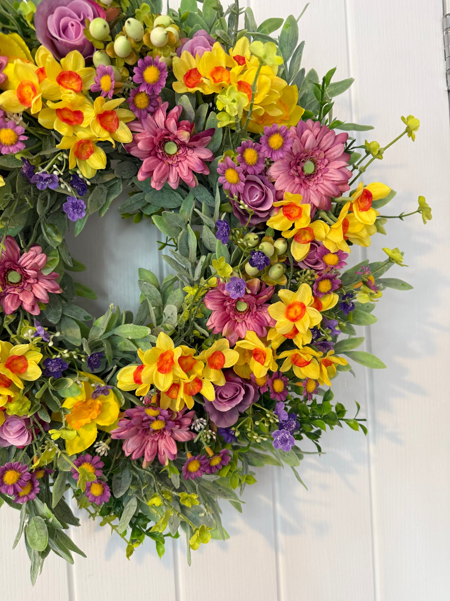 Floral Wreath – Roses And Daffodils