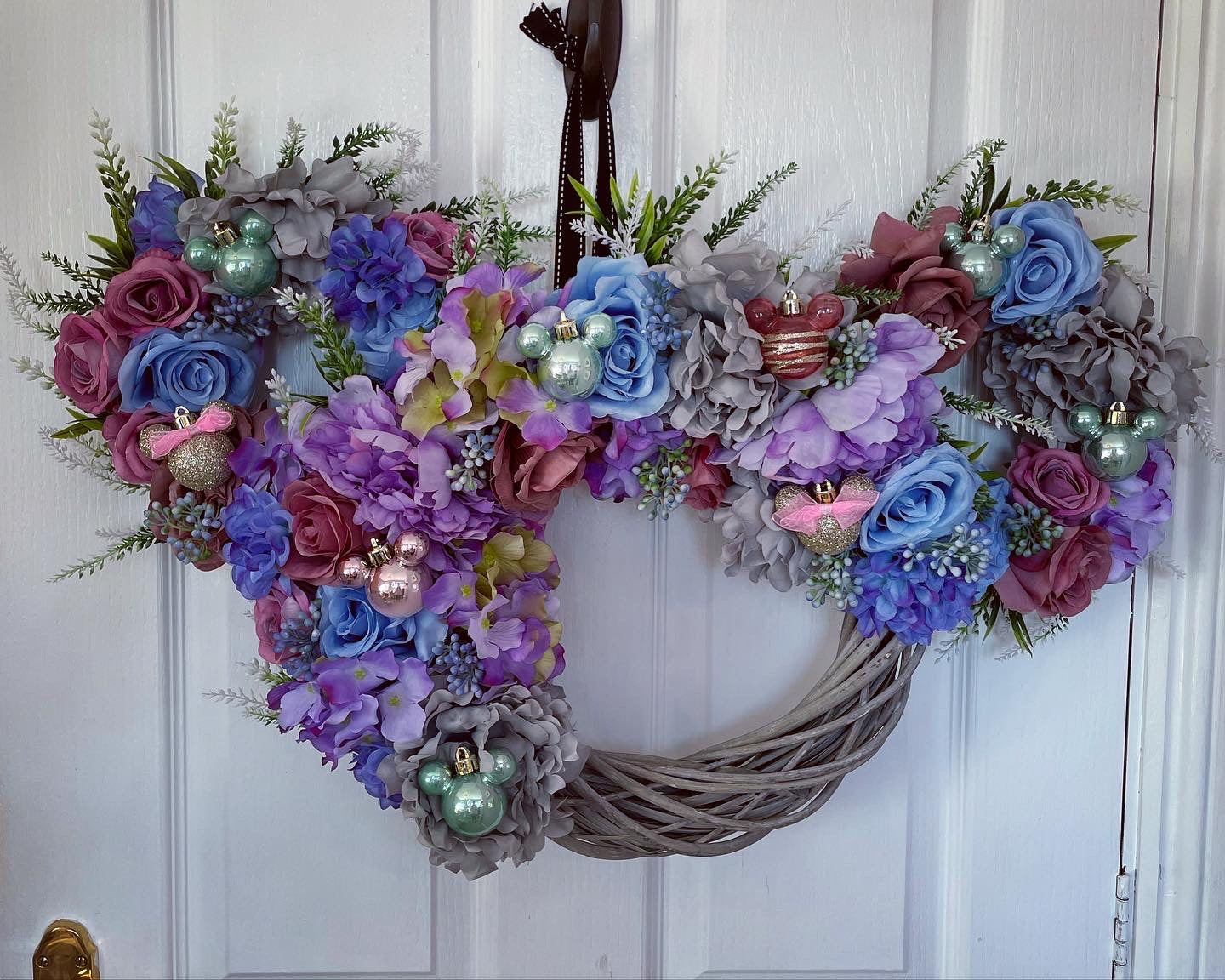 Christmas Disney Floral Wreath – Roses And Peonies