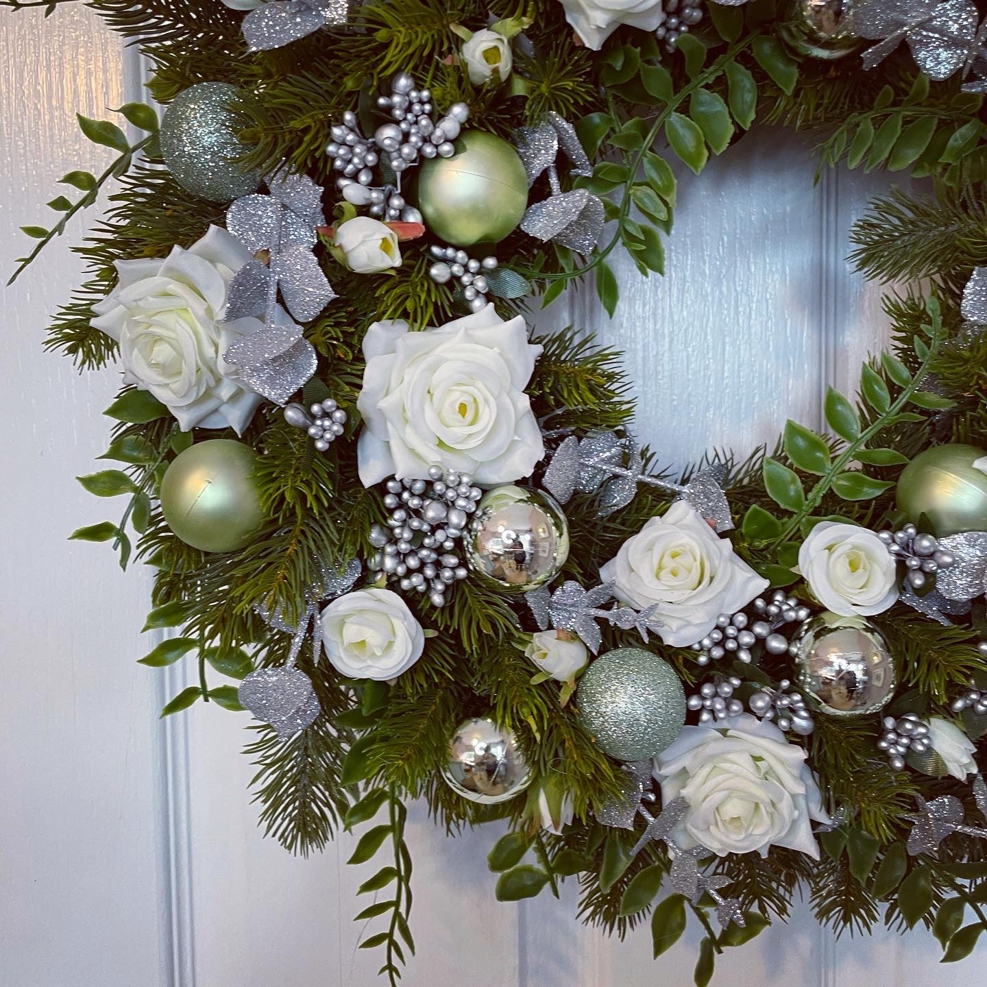 Christmas Floral Wreath – Roses And Berries