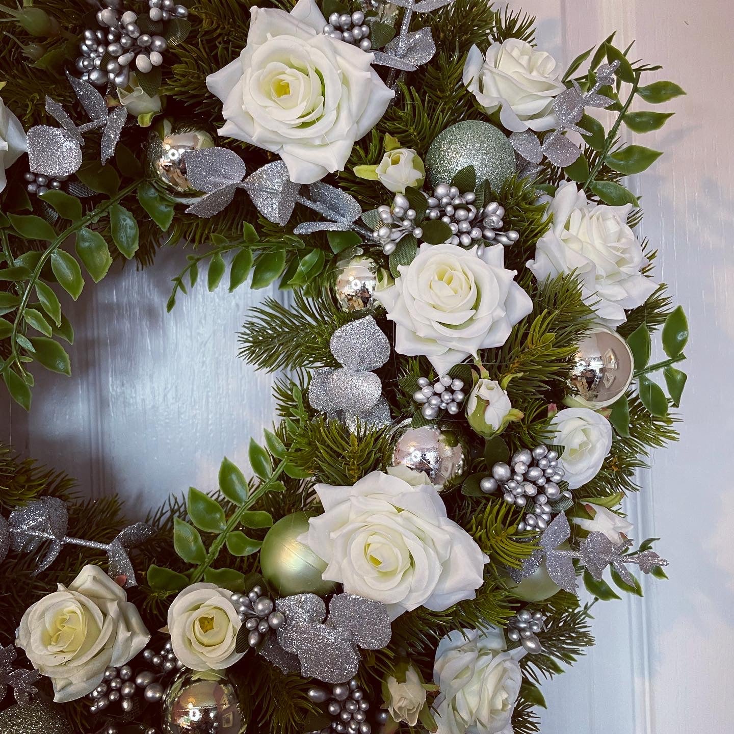 Christmas Floral Wreath – Roses And Berries