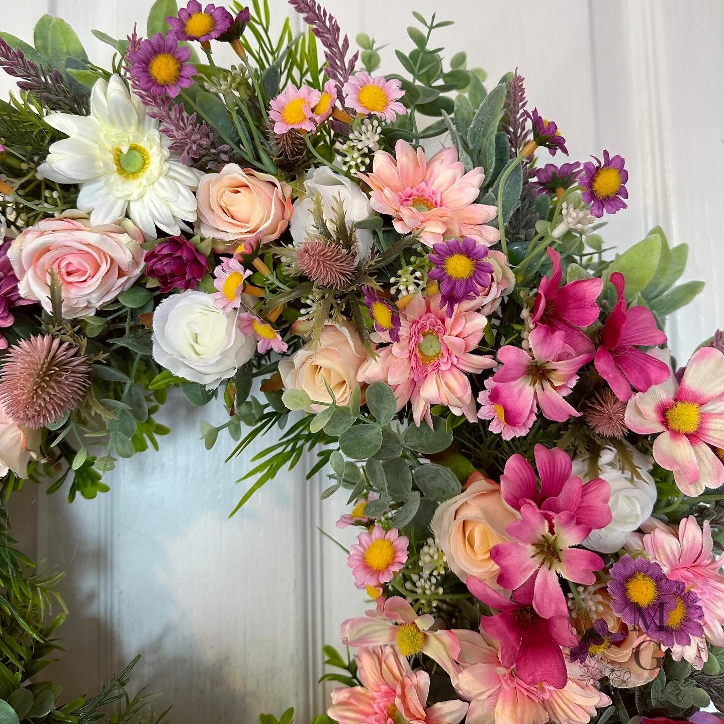 Floral Wreath – Roses And Gerbera