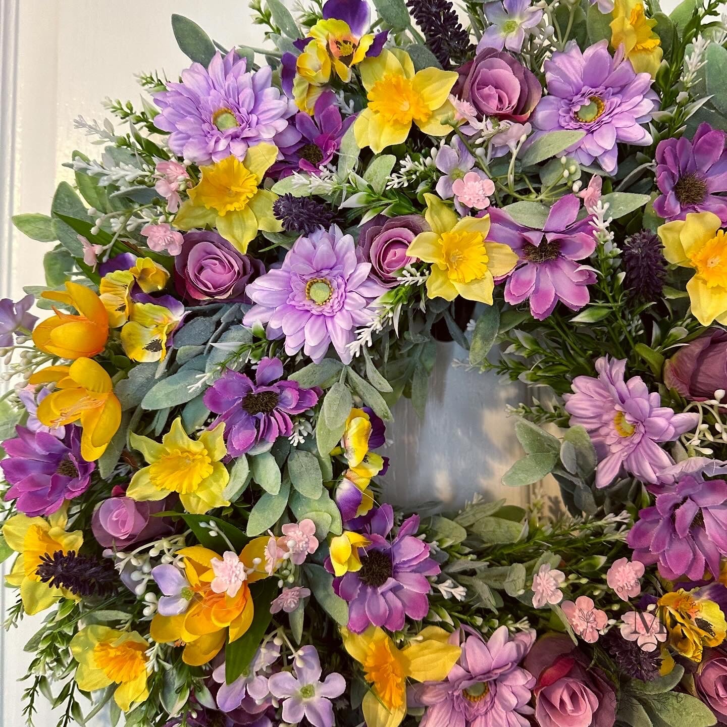 Floral Wreath – Roses And Daffodils