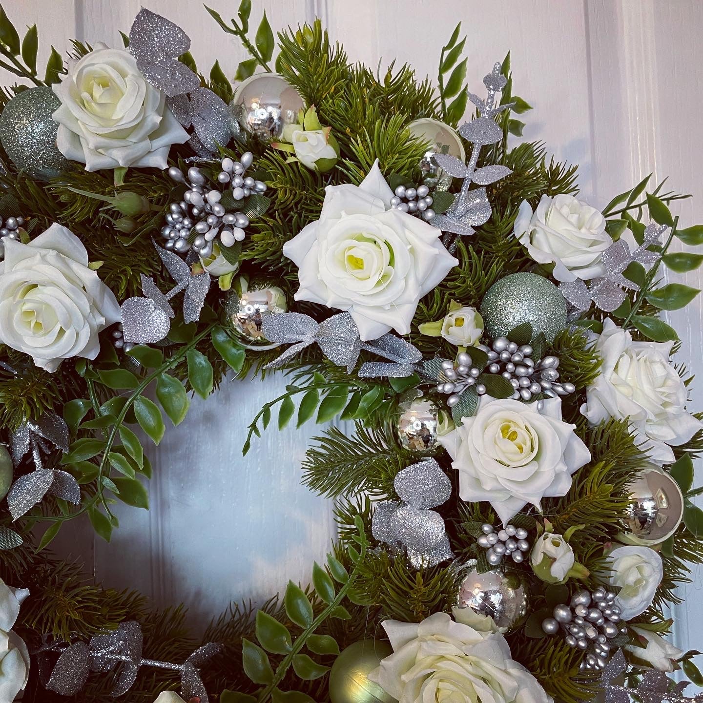 Christmas Floral Wreath – Roses And Berries
