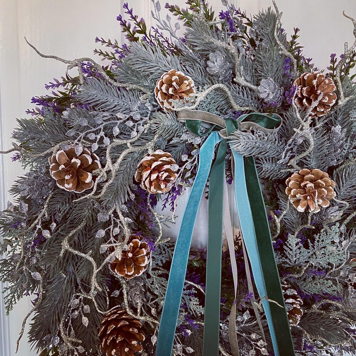 Christmas Floral Wreath – Pine Cones And Ribbon
