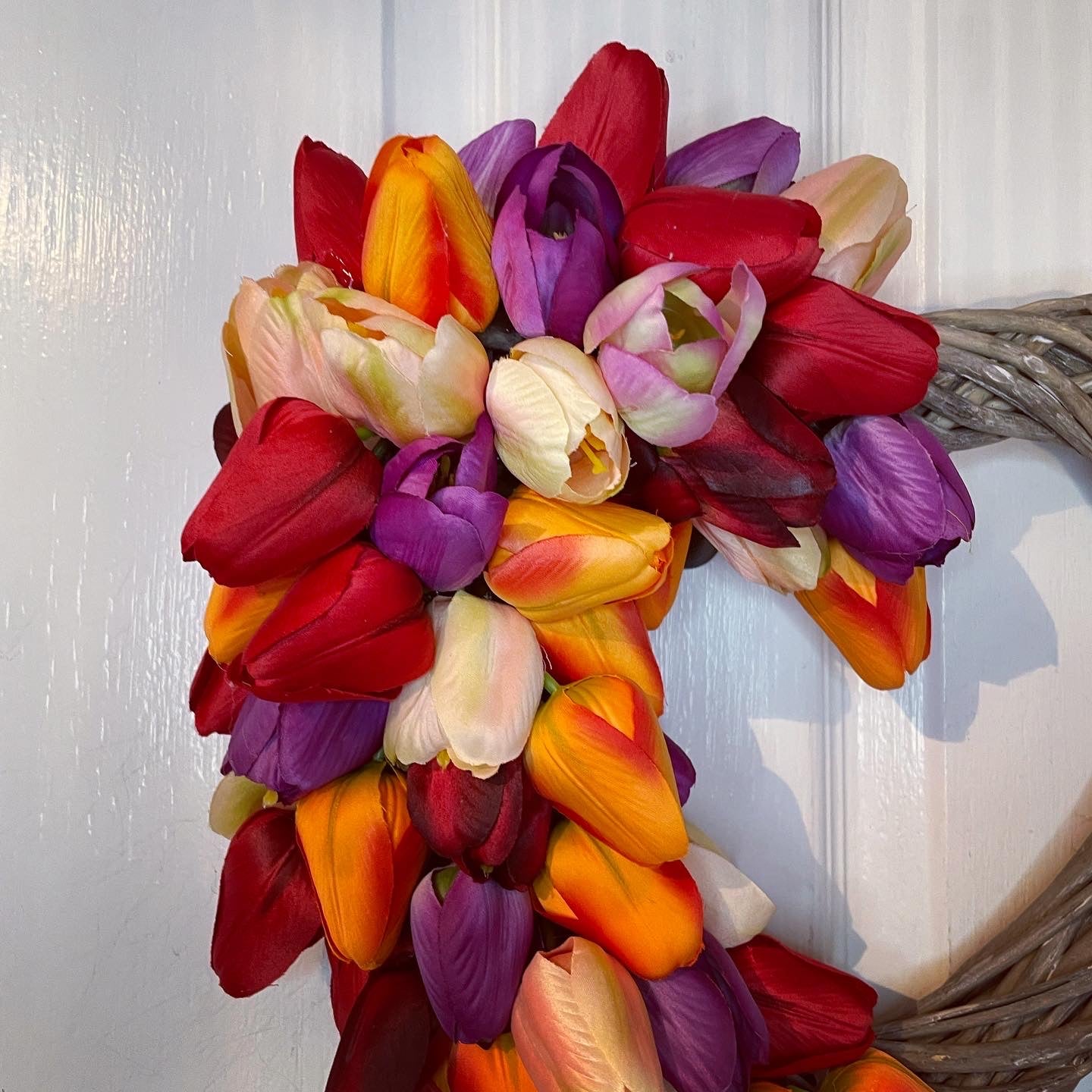 Spring Heart Floral Wreath – Tulips
