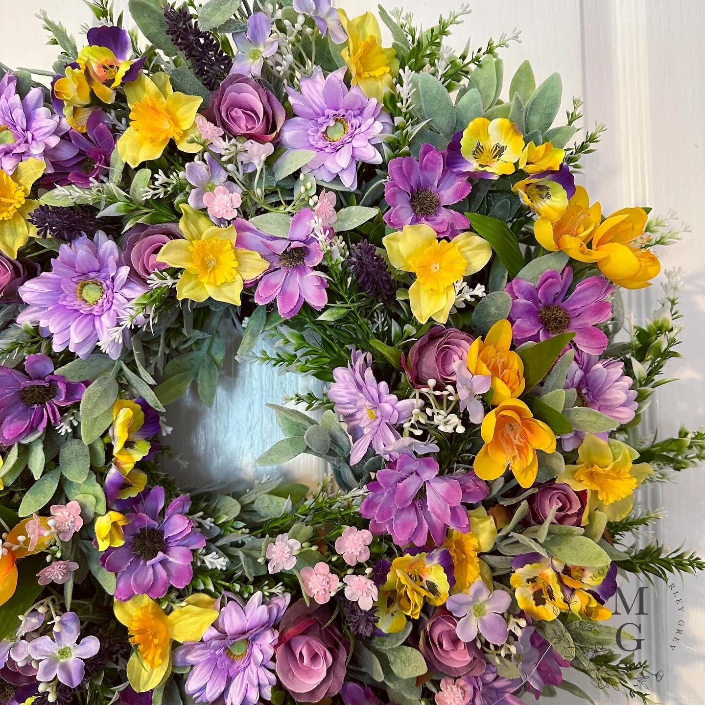 Floral Wreath – Roses And Daffodils