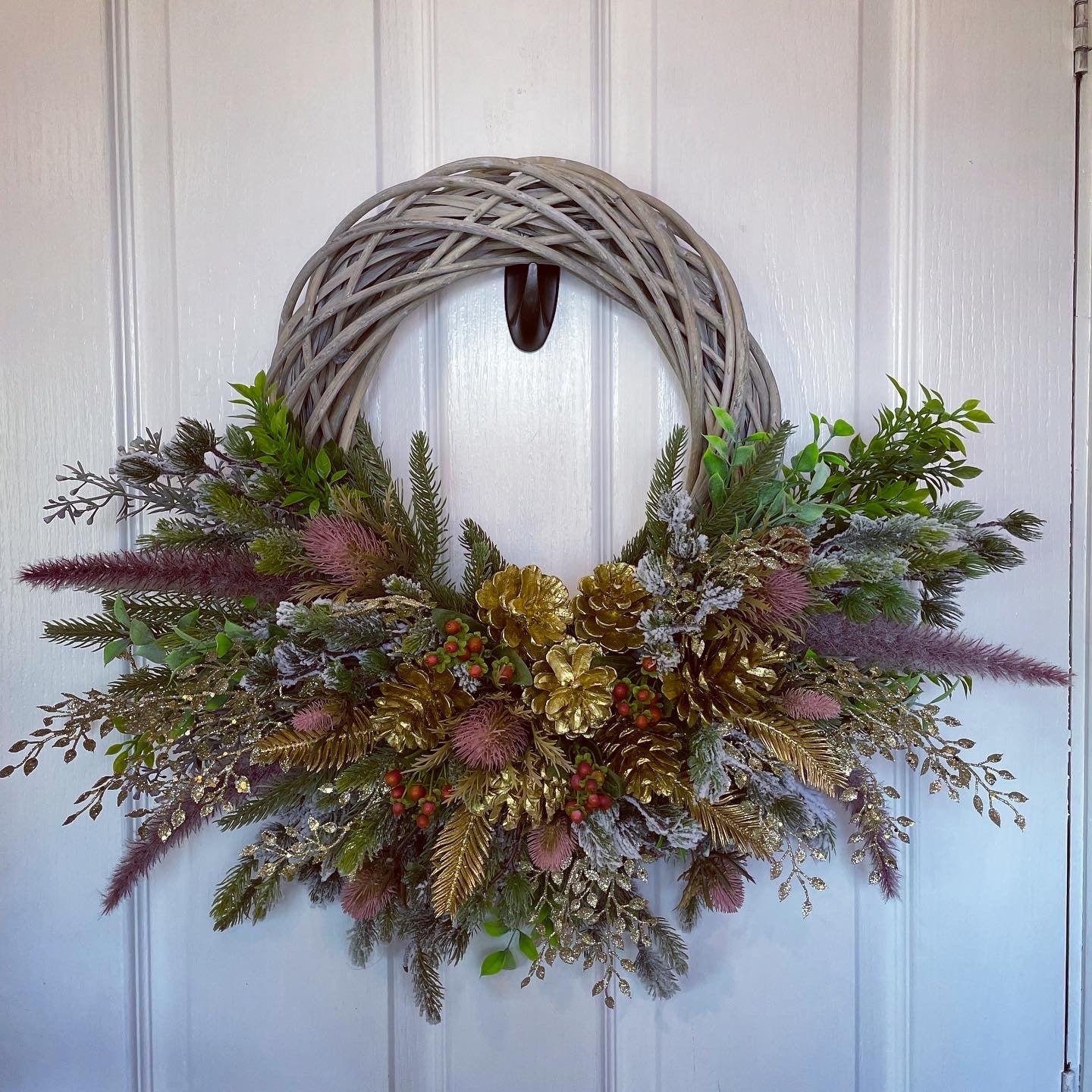 Christmas Floral Wreath – Hypericum Berries and Sea Holly