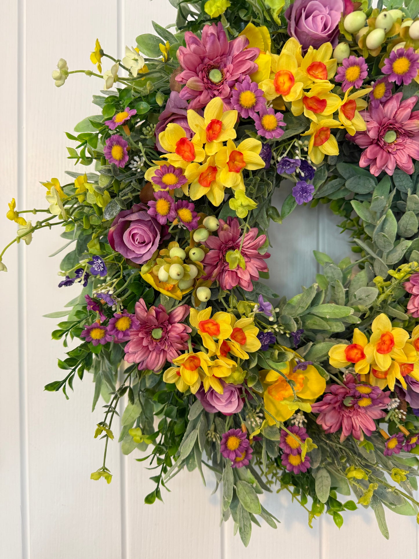 Floral Wreath – Roses And Daffodils