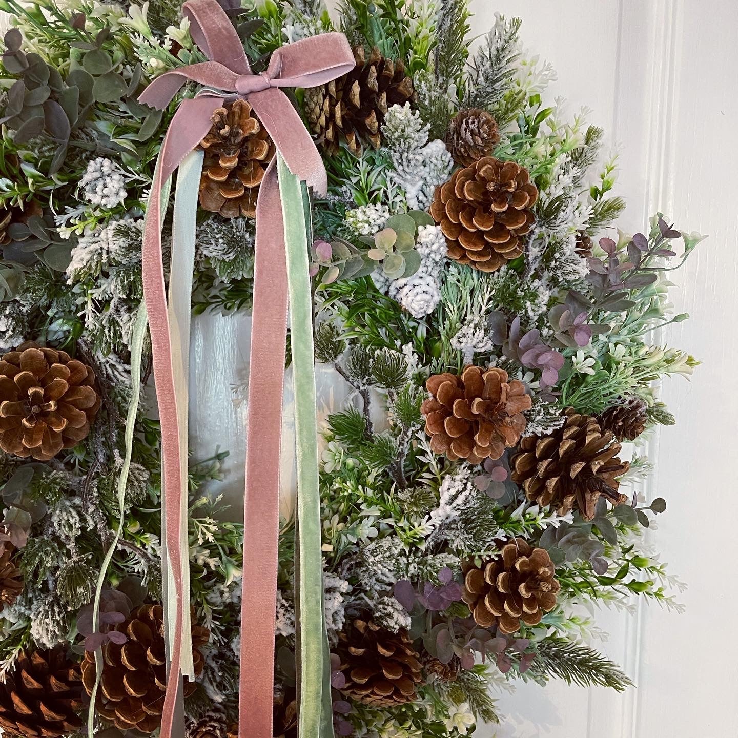 Christmas Floral Wreath – Pine Cones And Ribbon
